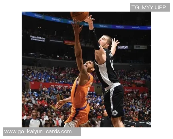 卡梅隆托马斯首节表现低迷7投仅1中仅得5分正负值惨淡7